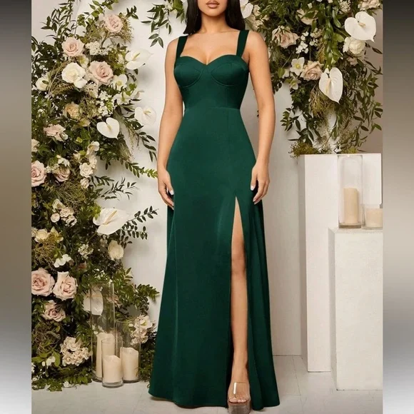 Elegant Green Slit Thigh Party Evening Gown
